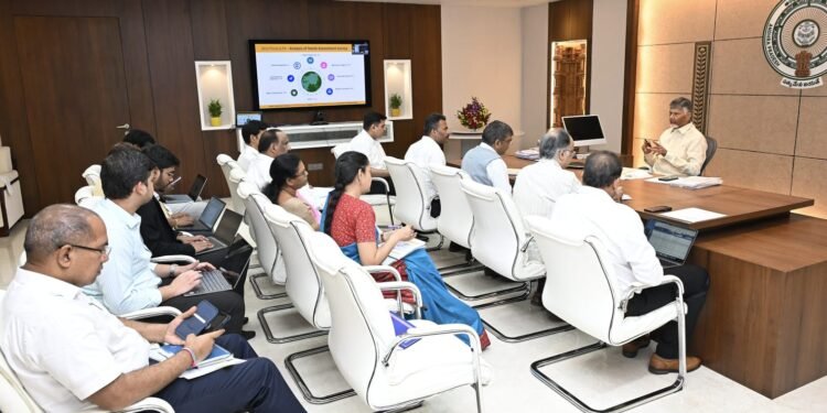 పీ4-జీరో పావర్టీపై ముఖ్యమంత్రి చంద్రబాబు నాయుడు సమీక్ష