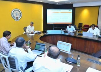 సచివాలయంలో ముఖ్యమంత్రి చంద్రబాబు అధ్యక్షతన 56వ సీఆర్డీఏ అథారిటీ సమావేశం