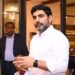 “ఏమి అనుకోవద్దు అన్న ఒక్క మాటతో… పిల్లల్లా రా అన్నీ అడిగేస్తున్నారు కదరా!”