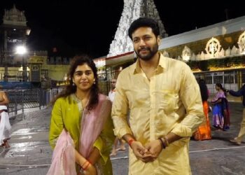 జయం రవి తన భార్య కెనీషాతో కలిసి తిరుమల శ్రీవారిని దర్శించుకున్నారు.