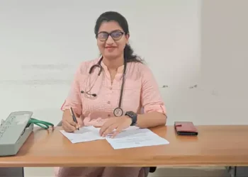 వరంగల్లో విషాద ఘటన.. రోడ్డు ప్రమాదంలో నిండు గర్భిణిగా ఉన్న వైద్యురాలి మృతి.