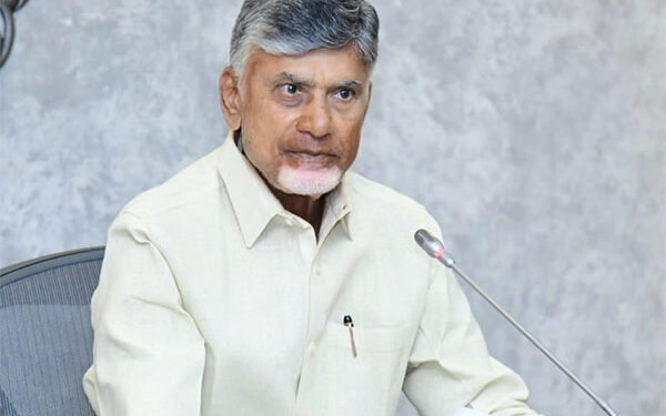 సంపాదనలో కొంత భాగాన్ని సమాజానికి వెచ్చించాలి: సీఎం చంద్రబాబు నాయుడు