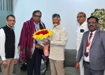ఎన్‌ఎంసీ చైర్మన్ డా. అభిజత్ సేత్‌తో సీఎం చంద్రబాబు స్నేహపూర్వక భేటీ