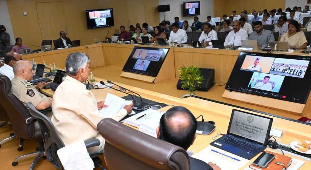 బెంగుళూరు–విజయవాడ ఎకనామిక్ కారిడార్‌లో నాలుగు గిన్నీస్ రికార్డులు సాధించినందుకు అందరికీ అభినందనలు తెలియజేస్తున్నాను-ముఖ్యమంత్రి చంద్రబాబు నాయుడు