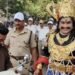 హెల్మెట్ వినియోగంపై వినూత్న అవగాహన కల్పించిన ‘రోడ్డుపై యముడు’ కార్యక్రమం 8 హెల్మెట్ వినియోగంపై వినూత్న అవగాహన కల్పించిన ‘రోడ్డుపై యముడు’ కార్యక్రమం
