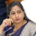 హోంమంత్రి అనితతో భేటీ అయిన కానిస్టేబుల్ జయశాంతి 8 హోంమంత్రి అనితతో భేటీ అయిన కానిస్టేబుల్ జయశాంతి