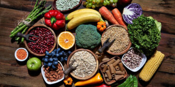 వయసు పెరుగుతున్నా ఆరోగ్యంగా ఉండాలంటే.. రోజూ ఆహారంలో ఇవి తప్పనిసరి!