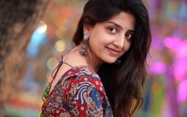 నటి పూనమ్ కౌర్ సంచలన వ్యాఖ్యలు: బెదిరింపులు ఎదుర్కొన్నానని వెల్లడి