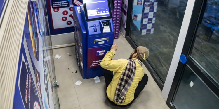 తుని ఎస్‌బీఐ ఏటీఎంలో చోరీకి యత్నం: జార్ఖండ్ నిందితుడు అరెస్ట్.