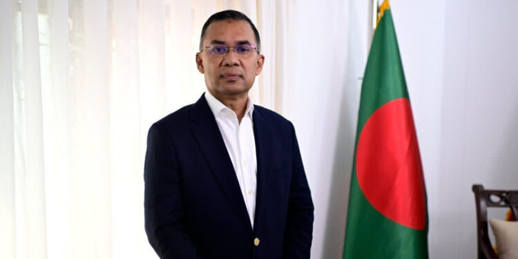 ఎన్నికల్లో ఘన విజయం..తారిఖ్ రెహమాన్ ప్రమాణస్వీకారం