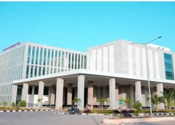 మంగళగిరి ఎయిమ్స్‌ స్నాతకోత్సవం ఘనంగా.. యువ వైద్యులకు మంత్రి లోకేశ్ సందేశం