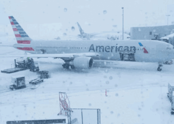 USA లో భారీ మంచు తుపాను.. వేలాది ఫ్లైట్లు రద్దు