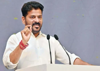 మున్సిపల్ ఎన్నికల్లో గ్రౌండ్ లెవెల్ ఫోకస్ పెంచండి: రేవంత్రెడ్డి