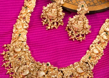 బంగారం–వెండి ధరల్లో మార్పులు.. కొనుగోలుదారులకు అలర్ట్