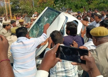 ఎమ్మెల్యే రమణారెడ్డి క్యాంప్ ఆఫీస్ వద్ద ఉద్రిక్తత