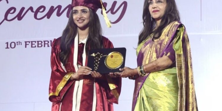 6 ఏళ్ల కృషికి ఫలితం.. డాక్టర్‌గా పట్టా అందుకున్న శ్రీలీల!