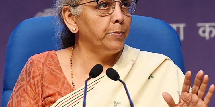 ఎఫ్‌అండ్‌ఓలో అధిక రిస్క్‌.. అందుకే ఎస్‌టీటీ పెంపు: ఆర్థిక మంత్రి