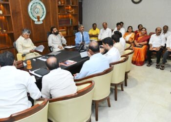 ప్రజల సంక్షేమం, రాష్ట్రాభివృద్ధిపై దృష్టి సారించిన సీఎం చంద్రబాబు అధ్యక్షతన కేబినెట్ భేటీ