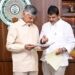 సీఎం చంద్రబాబును కలిసిన ఎమ్మెల్యే ధూలిపాళ్ల నరేంద్ర