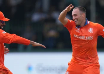 🔴 టీ20 వరల్డ్‌కప్ 2026: నెదర్లాండ్స్‌కు 157 పరుగుల లక్ష్యం