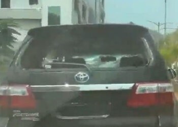 “డిప్యూటీ సీఎం కార్యాలయం వద్ద ధ్వంసం: నిందితుడు అదుపులో”