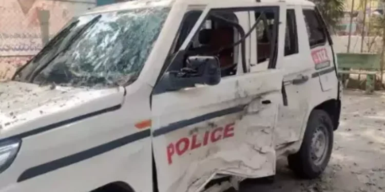 చల్లపల్లి పోలీస్ స్టేషన్‌లో బాణసంచా పేలుడు