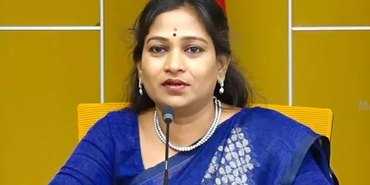 హోంమంత్రి అనితకు అస్వస్థత.. సచివాలయంలో వైద్య పరీక్షలు