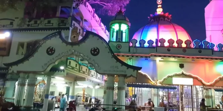 దర్గా ఉరుసు ఉత్సవాల్లో విషాదం: బాణసంచా పేలి పిల్లలకు గాయాలు.