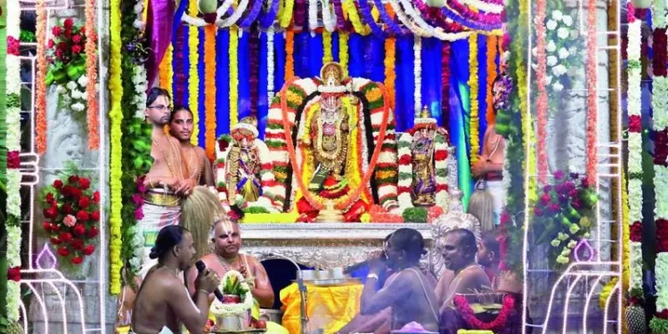 ఒంటిమిట్ట కోదండ రామాలయంలో శ్రీరామనవమి ఘనోత్సవాలు