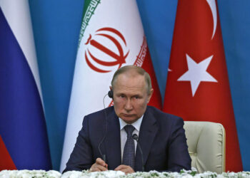 యుద్ధ ఉద్రిక్తతల మధ్య ఇరాన్కు రష్యా మద్దతు