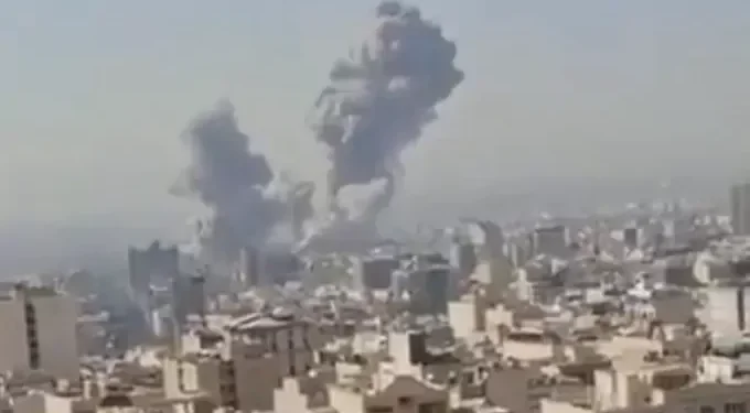 బీరుట్‌పై బాంబుల వర్షం…హెజ్‌బొల్లా స్థావరాలపై ఇజ్రాయెల్ దాడి