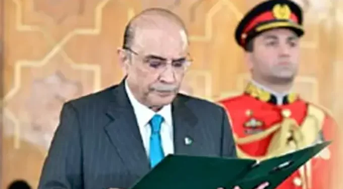 భారత్పై పాక్ అధ్యక్షుడి సంచలన వ్యాఖ్యలు 1 భారత్పై పాక్ అధ్యక్షుడి సంచలన వ్యాఖ్యలు