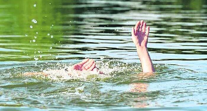 కన్నబిడ్డలతో చెరువులో దూకిన తల్లి..కర్నూలులో విషాదం!