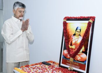తొలి తెలుగు కవయిత్రి మొల్ల జయంతి… నివాళులర్పించిన సీఎం చంద్రబాబు నాయుడు
