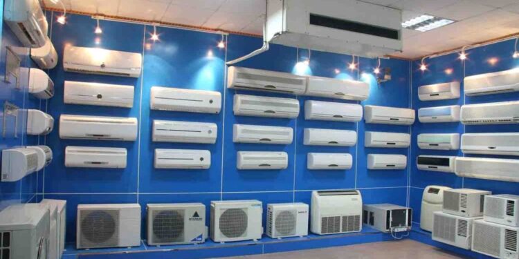 వేసవి మార్కెట్‌లో...ఏసీ ధరల హీట్..!!