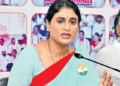 విశాఖ ఉక్కుపై కేంద్రం, రాష్ట్రం దృష్టి లేకపోవడంపై షర్మిల ఘాటు వ్యాఖ్యలు!!