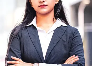 సైన్స్ బ్యాక్‌గ్రౌండ్ విద్యార్థులకు బీఎస్సీ ఎల్‌ఎల్‌బీ ప్రత్యేక మార్గం