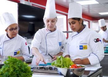 ఆహార రంగంలో కెరీర్ నిర్మించాలనుకుంటున్నారా?