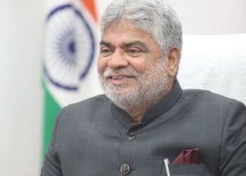 “రివ్యూ చేసి ఉంటే ఇవి ఉండేవి కావు…” – మంత్రిపై స్పీకర్ గడ్డం ప్రసాద్ అసహనం