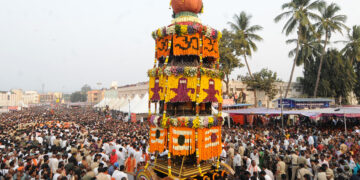 శ్రీశైల ఉగాది బ్రహ్మోత్సవాలు: మల్లన్న, భ్రమరాంబ ఆశీస్సులతో ప్రారంభం