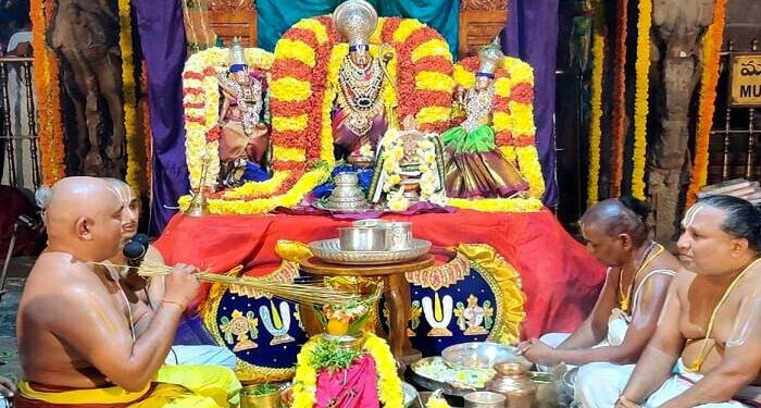 ఒంటిమిట్ట కోదండరామస్వామి ఆలయంలో ఈనెల 24న కోయిల్ ఆళ్వార్ తిరుమంజనం