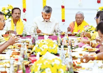 కార్యకర్తలే తెదేపా బలం: చంద్రబాబు స్పష్టం