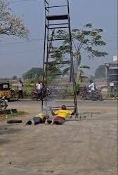 దండేపల్లి మ్యాదరిపేటలో విషాదం.. కరెంట్ షాక్‌తో ఇద్దరు యువకులు మృతి