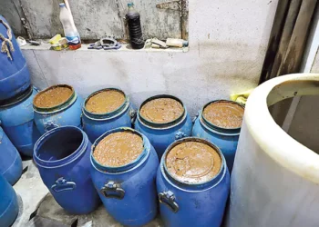 ఇలాంటి పచ్చళ్లు తింటే ఇంకా అంతే – పోలీసుల హెచ్చరిక!!