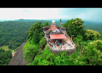 పచ్చని చెట్ల మధ్య శివుని ఆశీస్సులు.. కరింజేశ్వర ఆలయం!