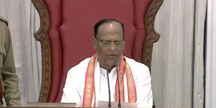 బీఆర్ఎస్ ఎమ్మెల్సీలను సభ నుండి సస్పెండ్ చేసిన కాంగ్రెస్ ప్రభుత్వం