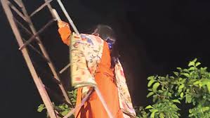 ఫోన్ ఒత్తిడికి యువతి ఆత్మహత్య ప్రయత్నం - కామారెడ్డి ఘటనలో ప్రత్యేక చర్య