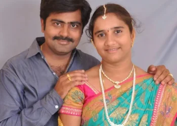 తూర్పుగోదావరి: కారు కాలువలో దూసుకుపోగా దంపతులు మృతి ,