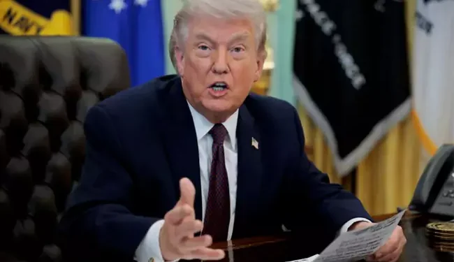 ట్రంప్ సరికొత్త 'ఓటర్ కార్డ్': నేషనల్ ఎలిజిబుల్ ఓటర్ లిస్ట్‌పై సంతకం చేసిన అధ్యక్షుడు!