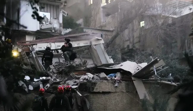 ఇరాన్‌పై భారీ వైమానిక దాడులు – పశ్చిమాసియాలో ఉద్రిక్తతలు